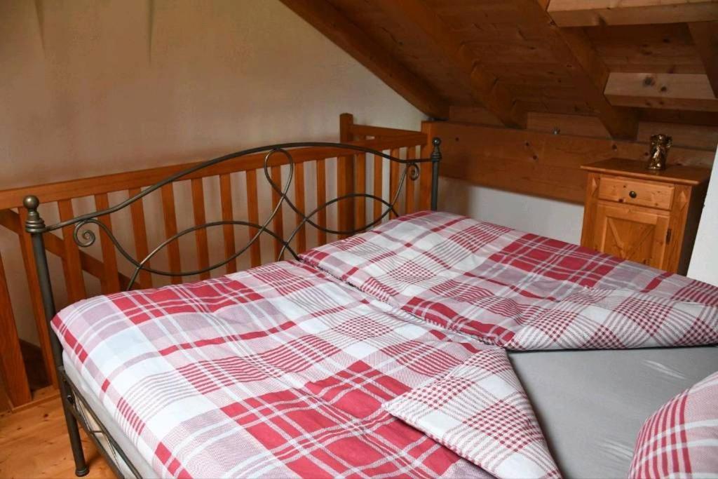 Ferienwohnung Glueck Saaldorf-Surheim Exterior foto