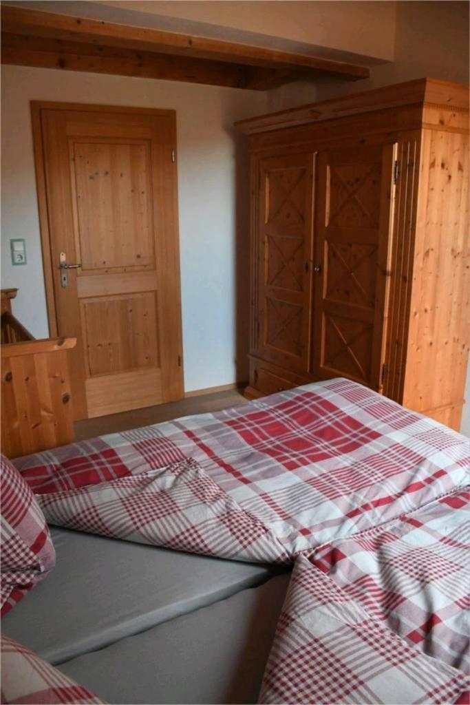 Ferienwohnung Glueck Saaldorf-Surheim Exterior foto